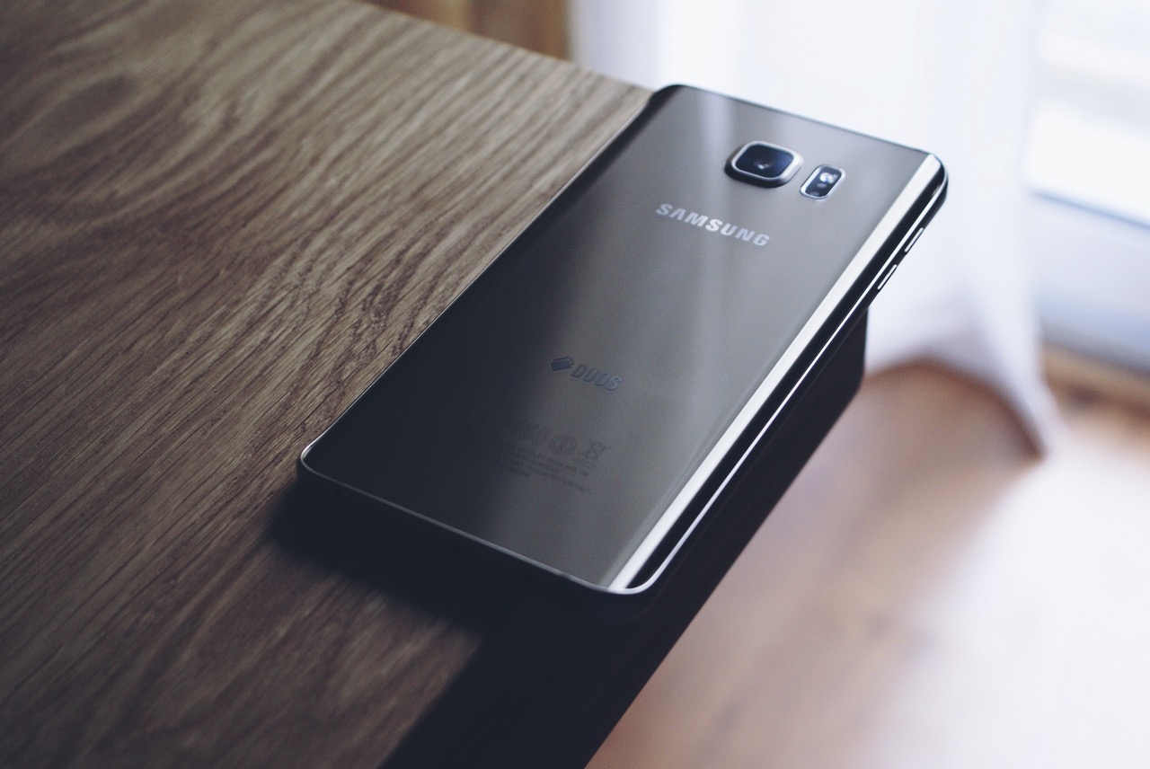 Performanta telefoanelor Samsung moderne