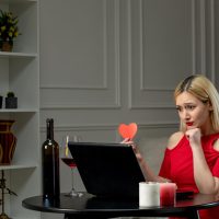 Cum să folosești aplicațiile de dating într-o manieră sănătoasă și echilibrată