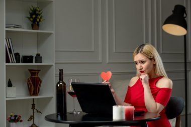 Cum să folosești aplicațiile de dating într-o manieră sănătoasă și echilibrată